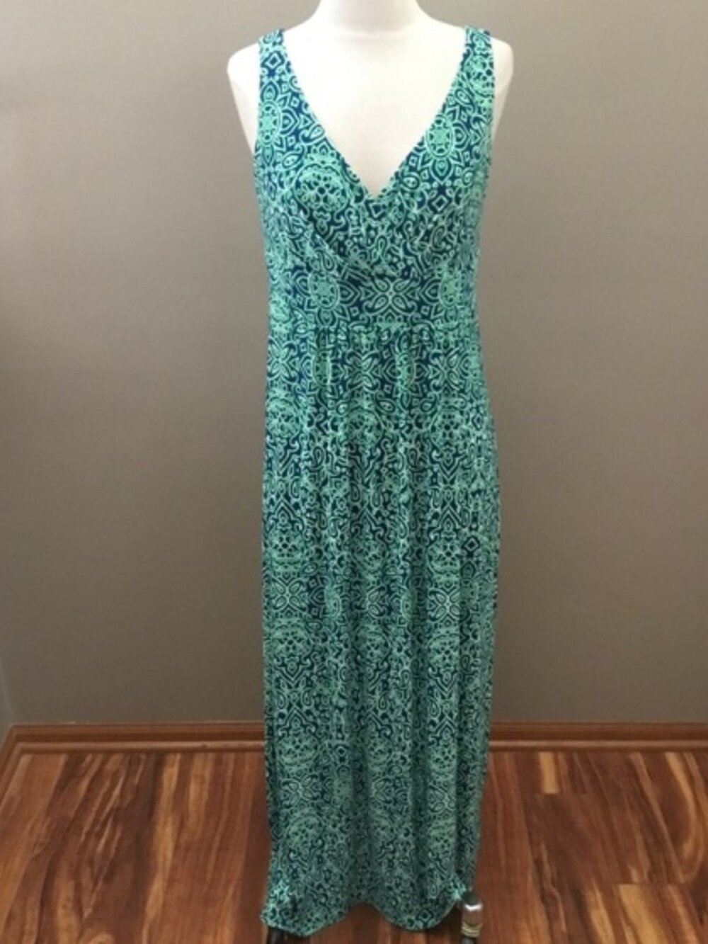 Chaps, sleeveless, V-neck empire waist printed maxi dress, Size Petite X-Large